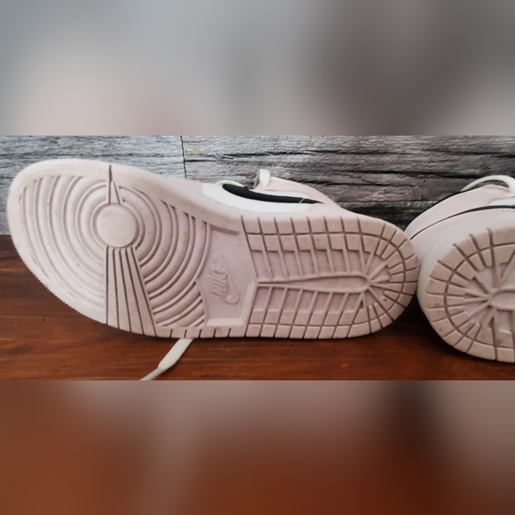 Air jordans 1 - Picture 5 of 5